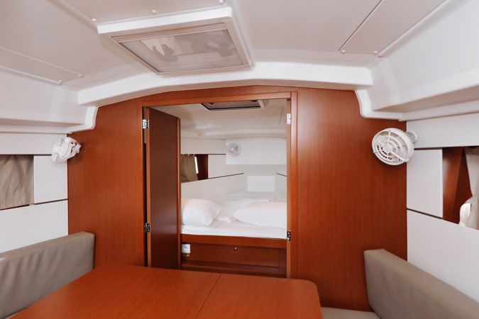 Beneteau Oceanis 35.1 | Idila
