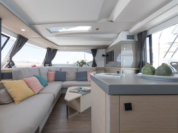 Fountaine Pajot Saona 47 | Hermes
