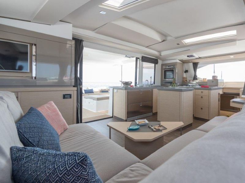Fountaine Pajot Saona 47 | Hermes