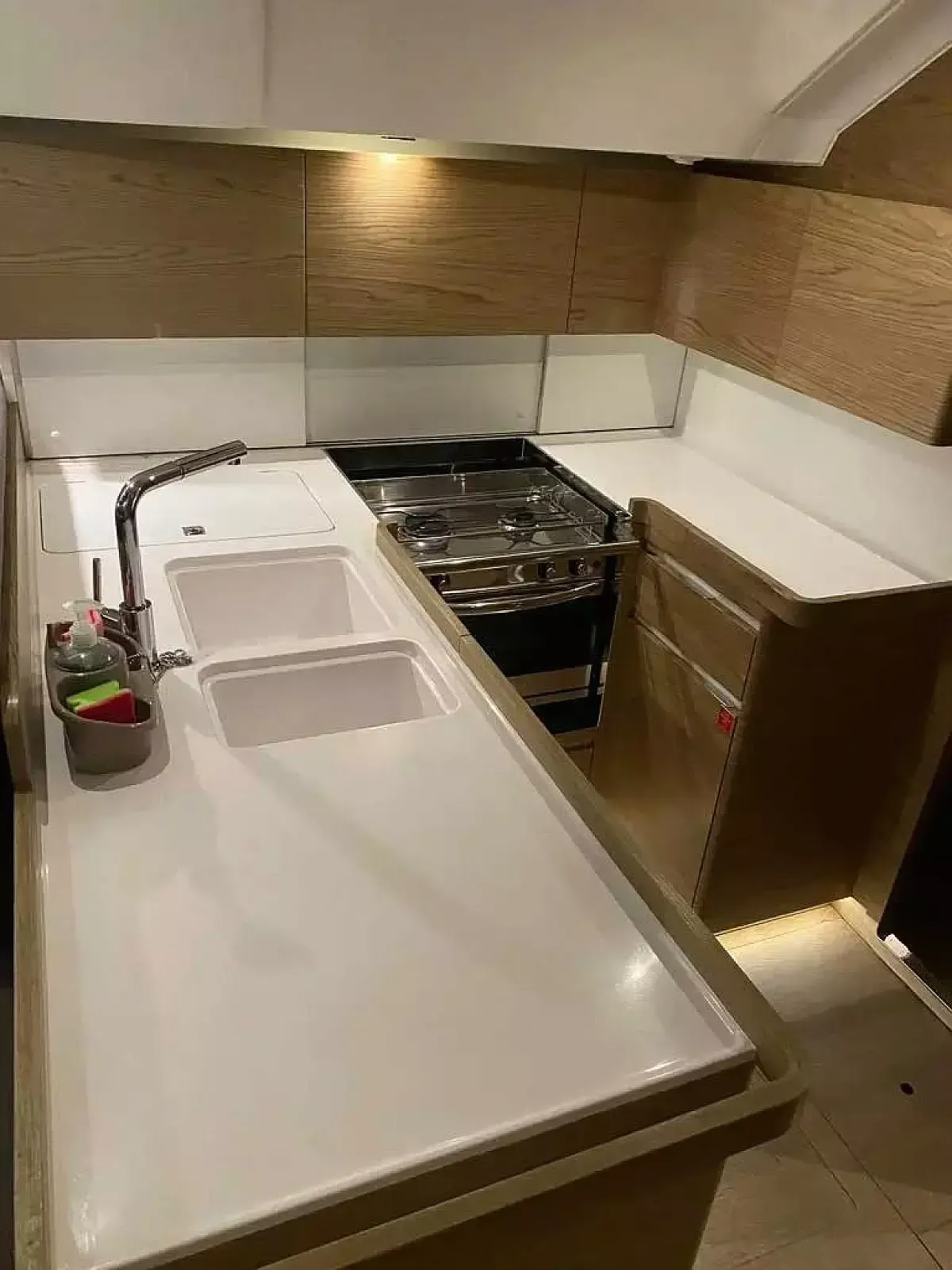 Elan 50 Impression | Therapy