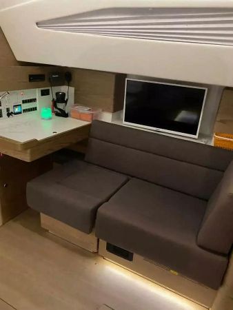 Elan 50 Impression | Therapy