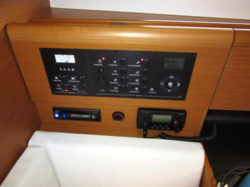 Jeanneau Sun Odyssey 449 | Blind Date 2