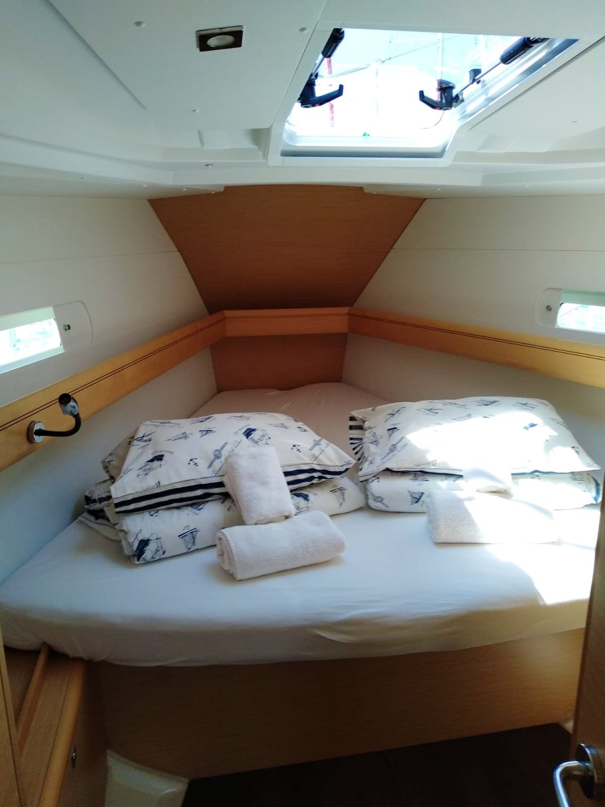 Jeanneau Sun Odyssey 419 | Tumbleweed