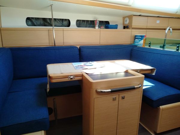 Jeanneau Sun Odyssey 419 | Tumbleweed