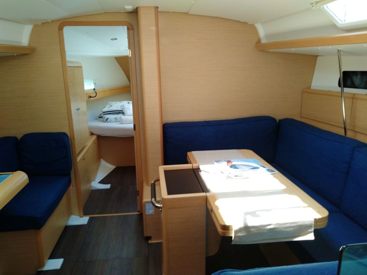Jeanneau Sun Odyssey 419 | Tumbleweed