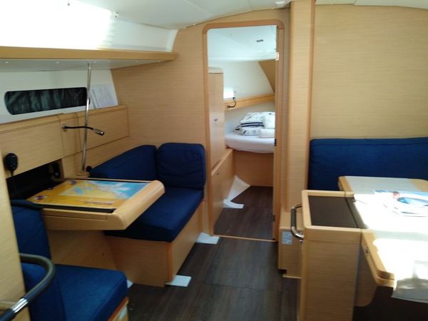 Jeanneau Sun Odyssey 419 | Tumbleweed