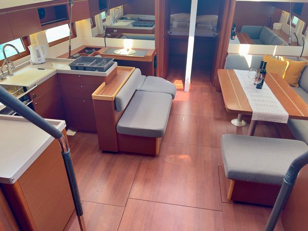 Beneteau Oceanis 51.1 | Salma
