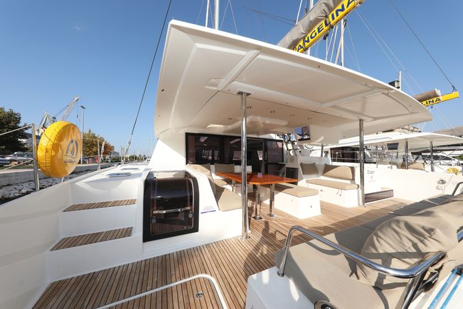 Fountaine Pajot Saba 50 | Poco Loco