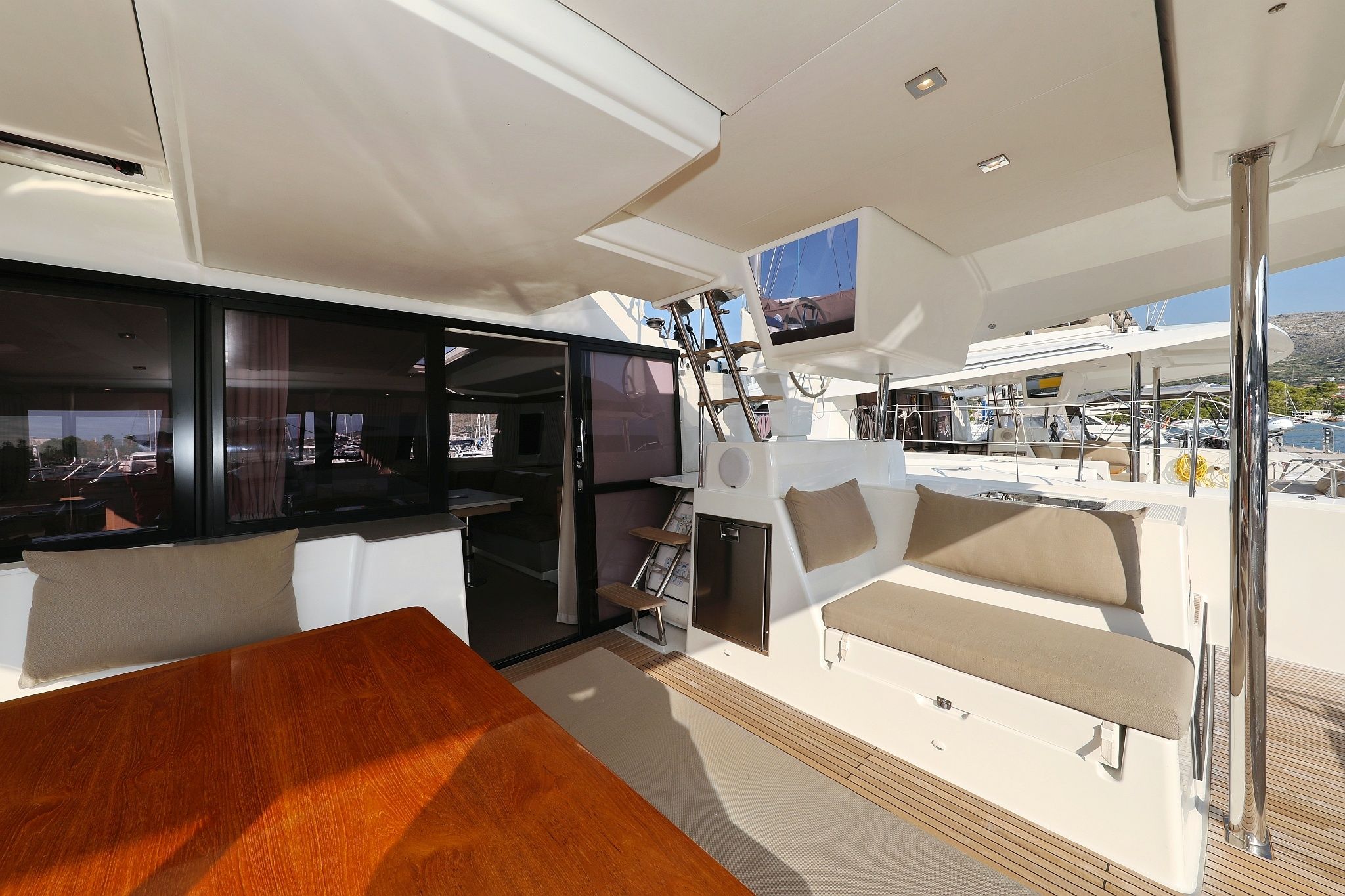 Fountaine Pajot Saba 50 | Poco Loco