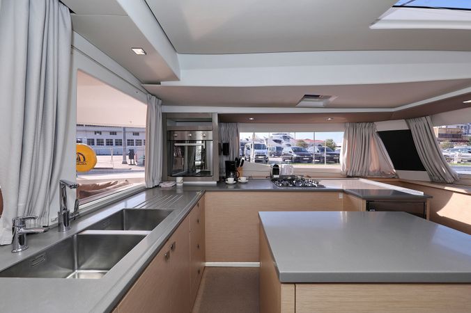 Fountaine Pajot Saba 50 | Poco Loco