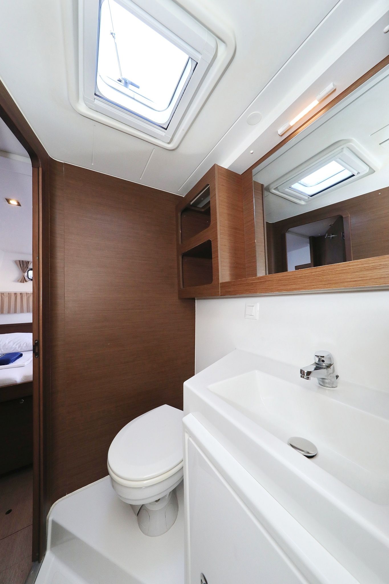 Lagoon 42 | Easy Course