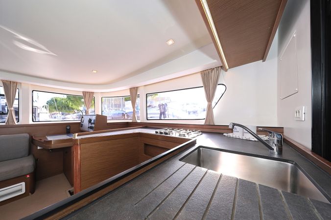 Lagoon 42 | Easy Course