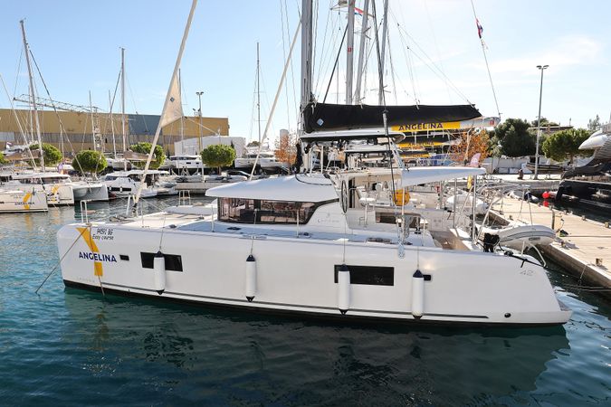 Lagoon 42 | Easy Course