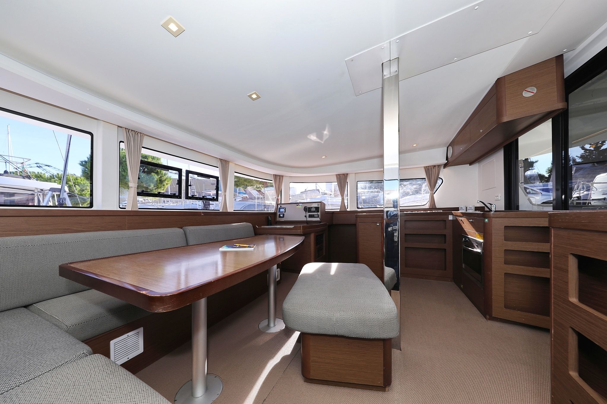 Lagoon 42 | Easy Course