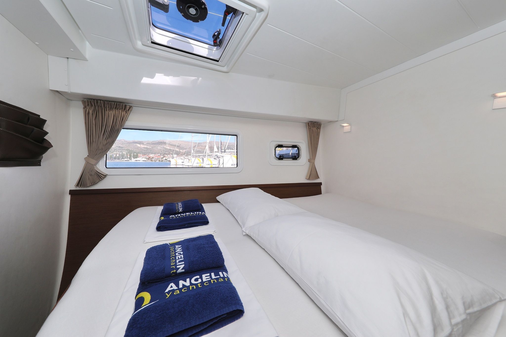 Lagoon 42 | Easy Course