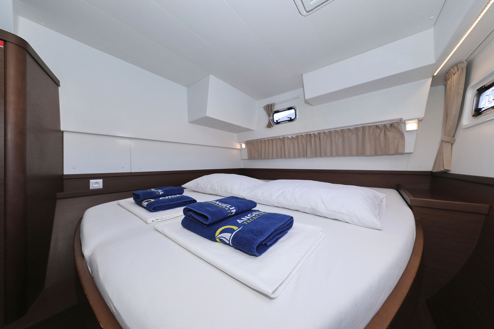 Lagoon 42 | Easy Course