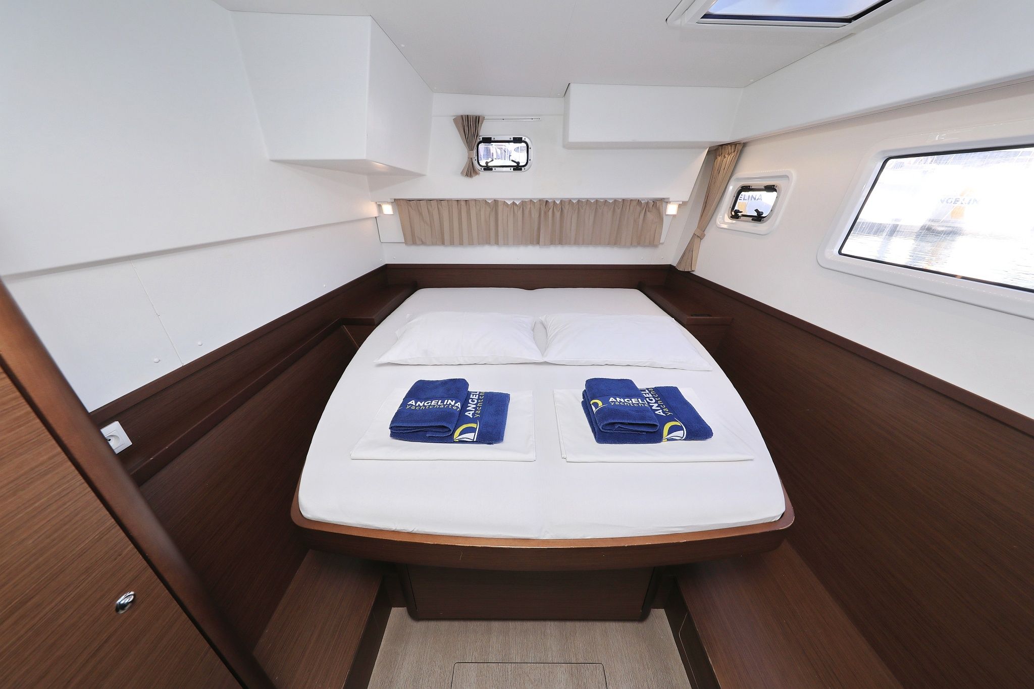 Lagoon 42 | Easy Course