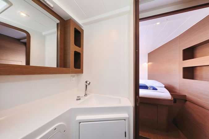 Lagoon 42 | Easy Course