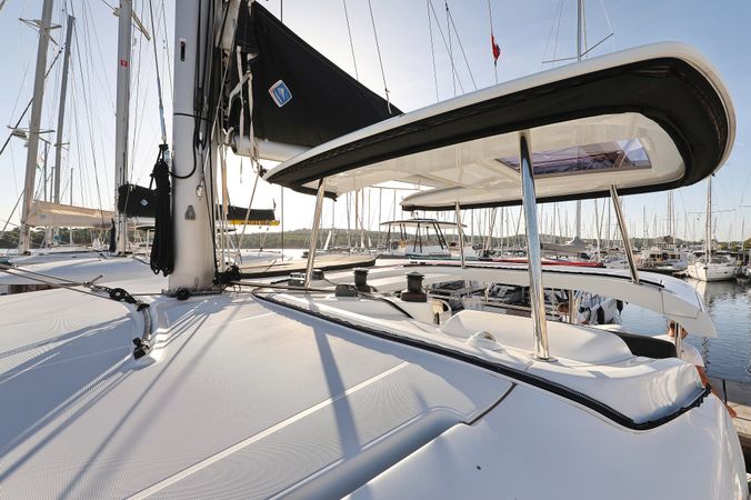 Lagoon 42 | Easy Course