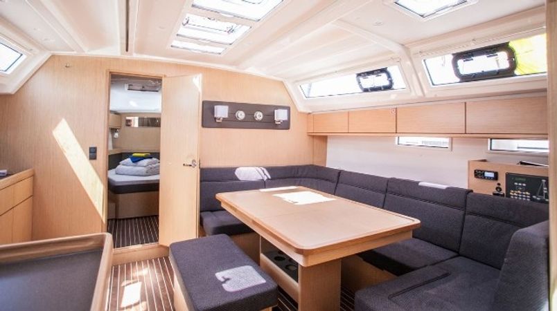 Bavaria Cruiser 46 | Njoy