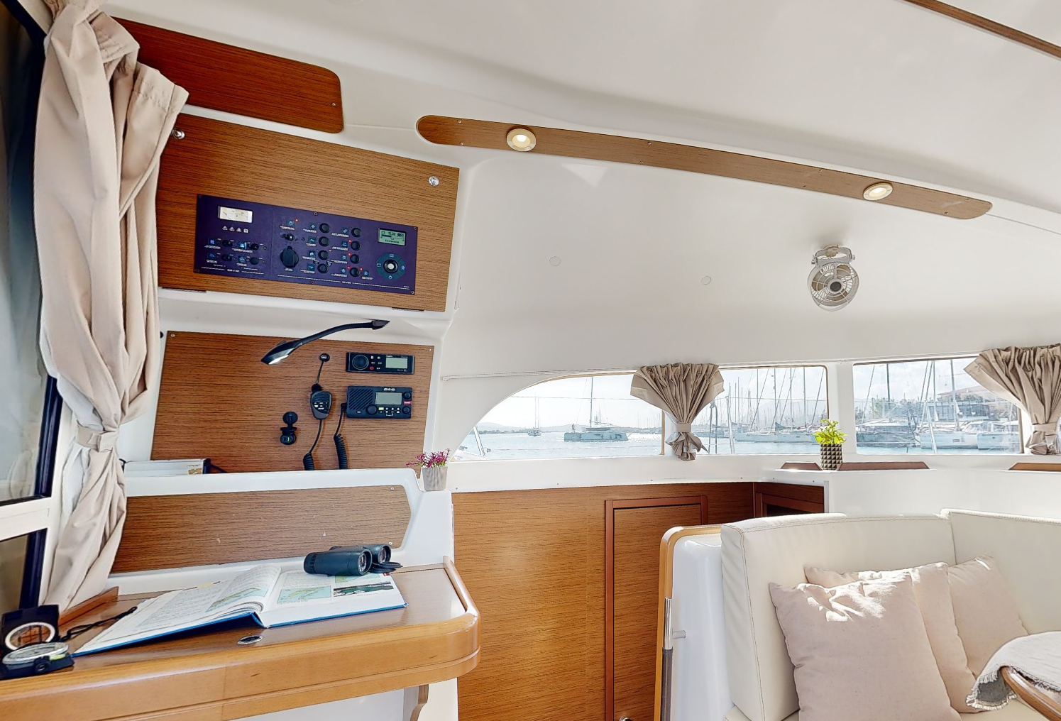 Lagoon 380 S2 | Why Knot