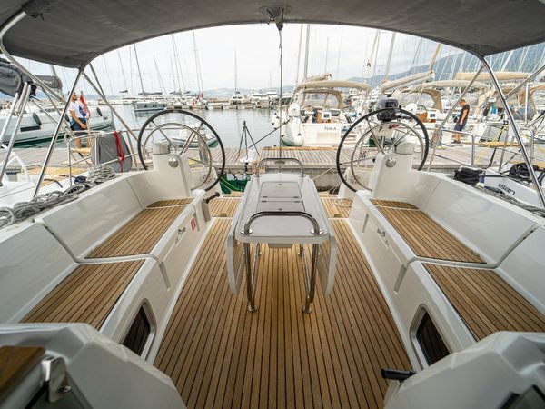 Jeanneau Sun Odyssey 519 | Ciao Bao