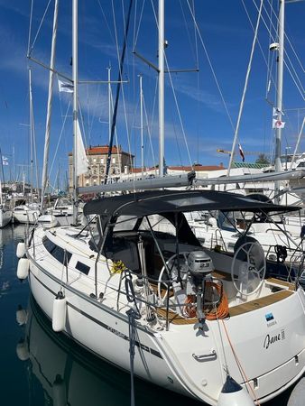 Bavaria Cruiser 37 | Jane 2