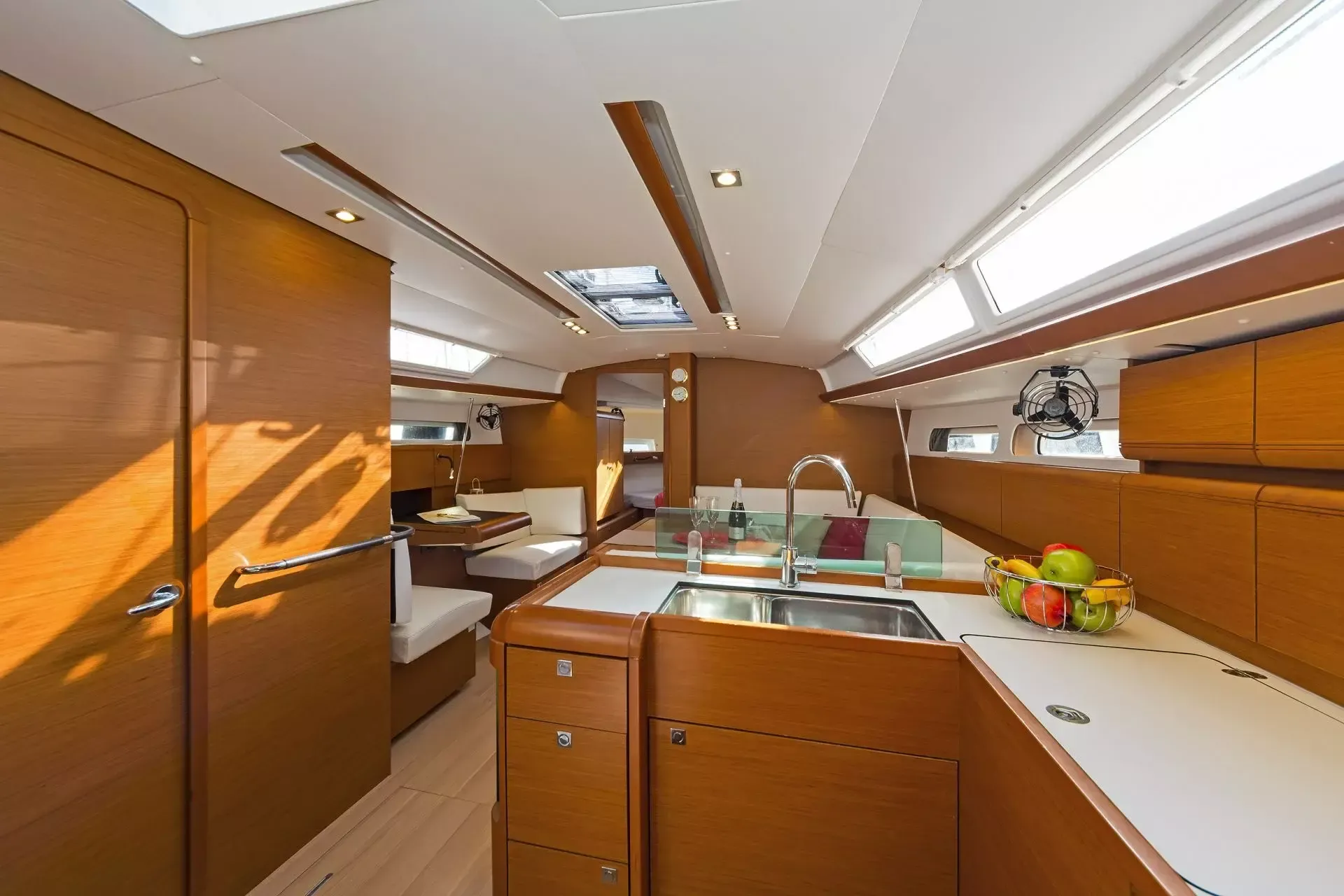 Jeanneau Sun Odyssey 419 | Geva 1