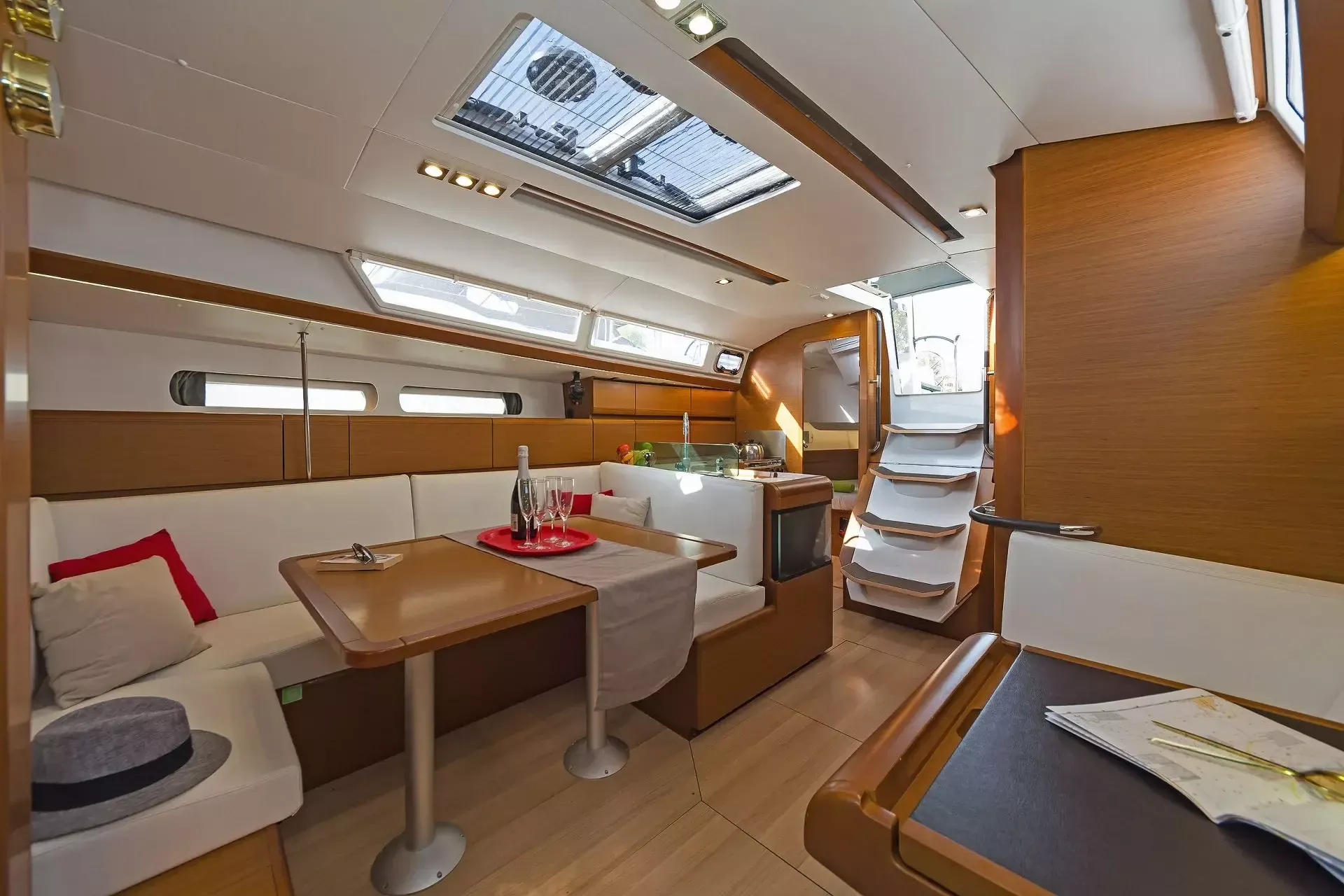 Jeanneau Sun Odyssey 419 | Geva 1