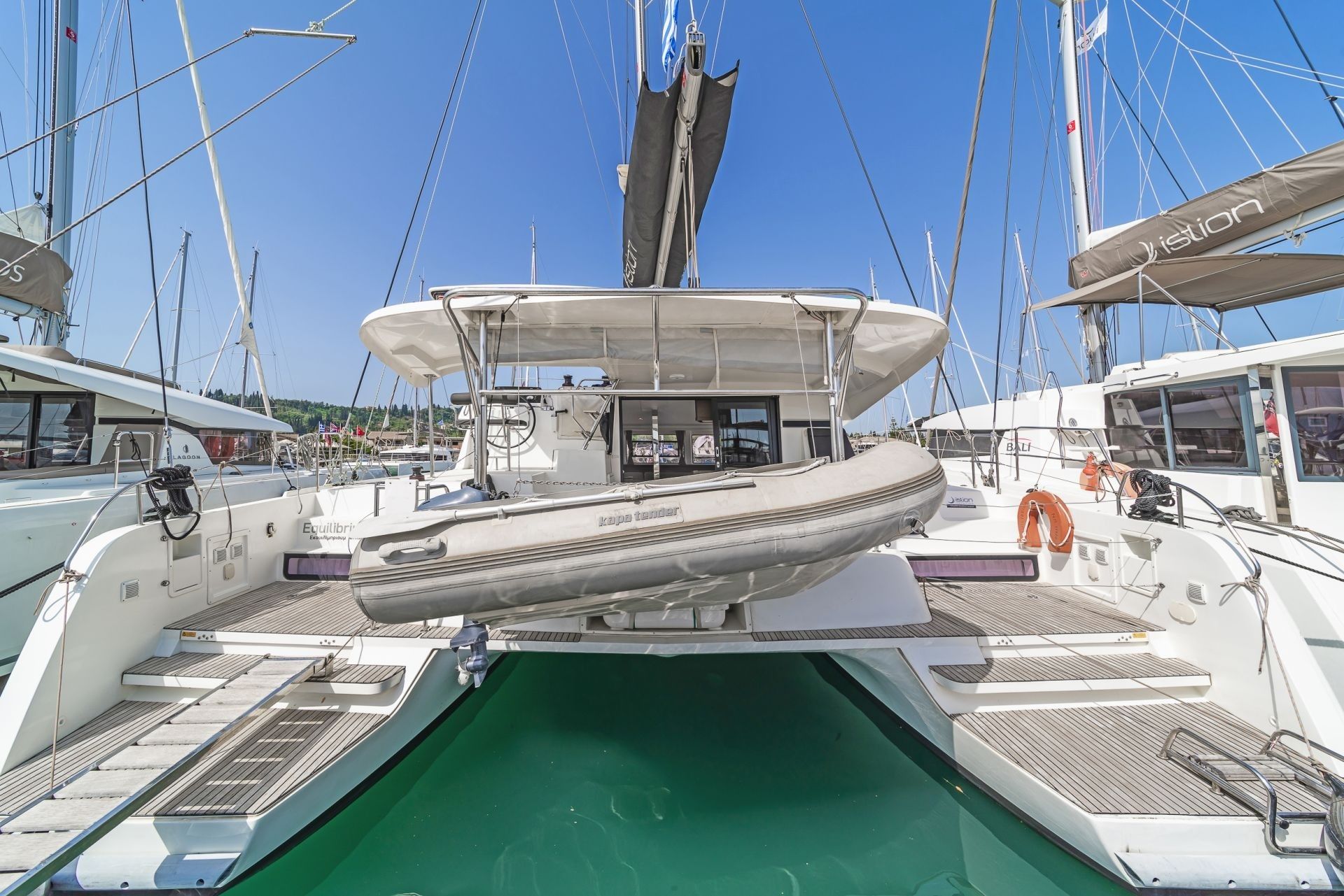 Lagoon 42 | Equilibrium