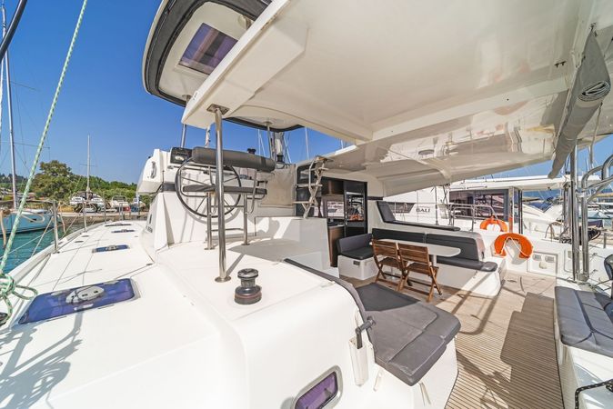 Lagoon 42 | Equilibrium