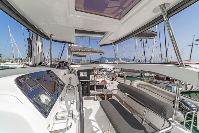 Lagoon 42 | Equilibrium