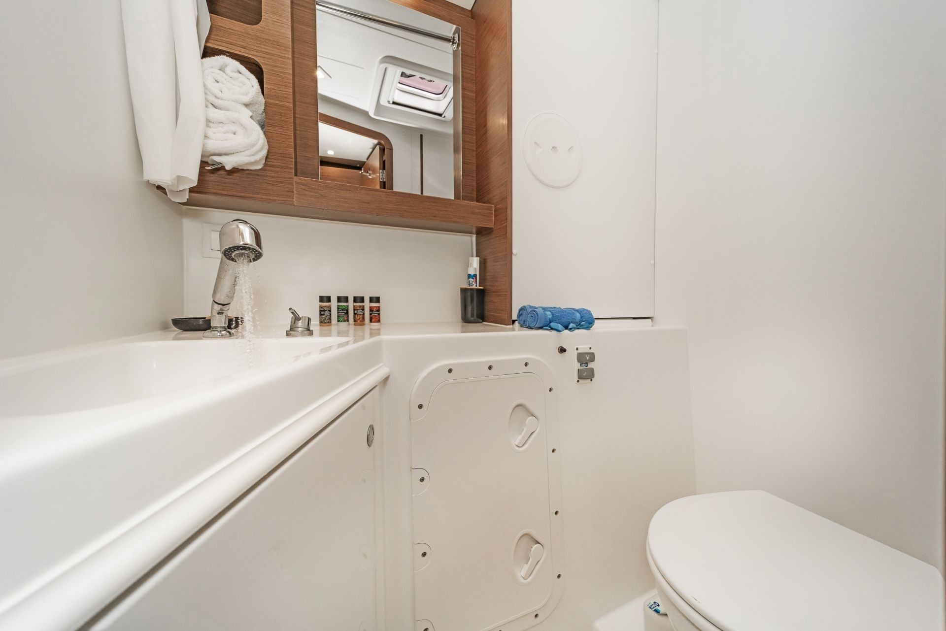 Lagoon 42 | Equilibrium