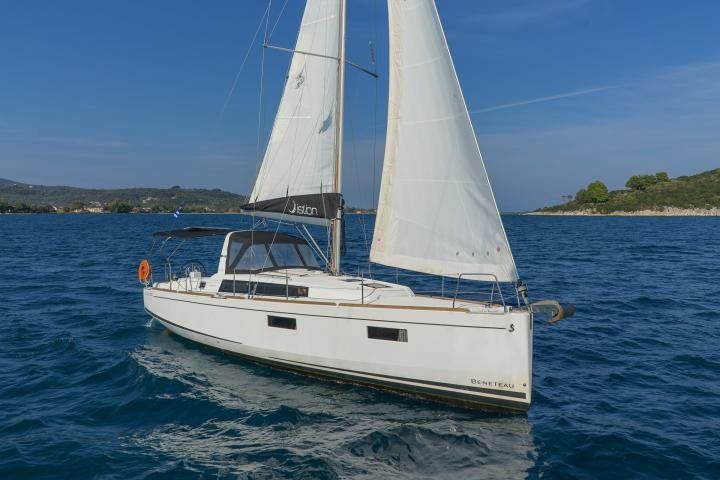 Beneteau Oceanis 38 | Philyra