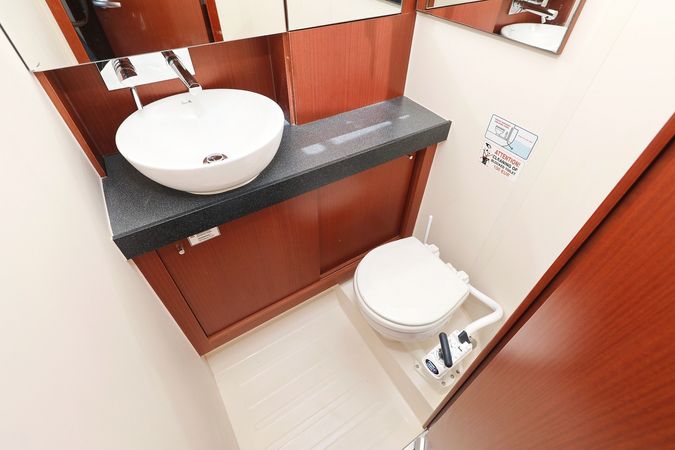 Hanse 455 | Bare Necessities