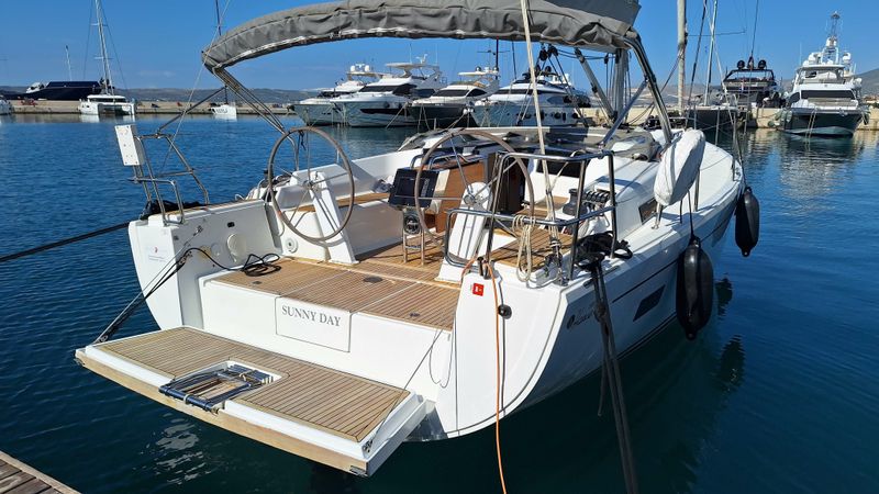 Hanse 388 | Sunny Day
