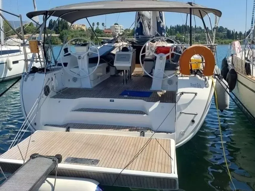 Bavaria Cruiser 46 | Pinot Gris