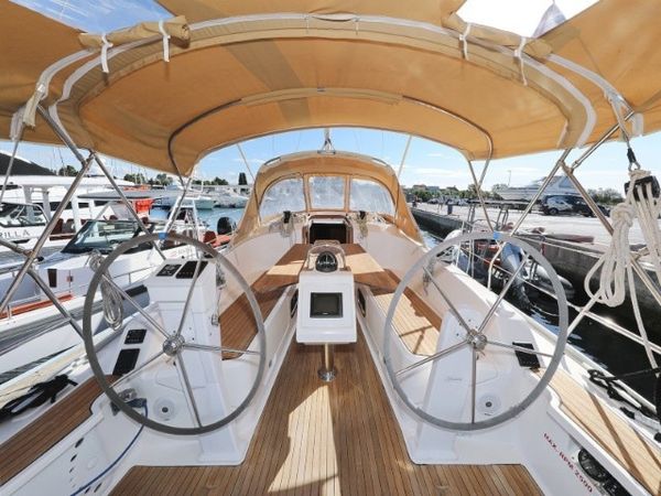 Bavaria Cruiser 37 | Lupe