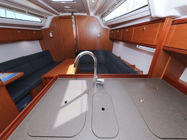 Bavaria Cruiser 37 | Lupe