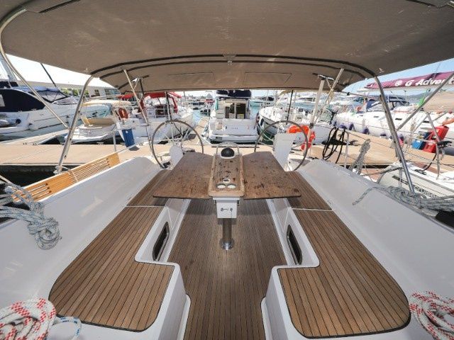 Bavaria Cruiser 46 | Jameson 2