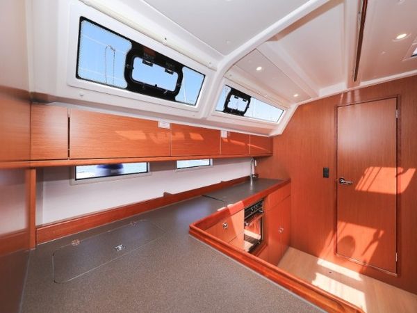 Bavaria Cruiser 46 | Jameson 2