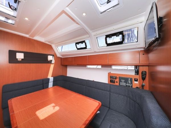 Bavaria Cruiser 46 | Jameson 2