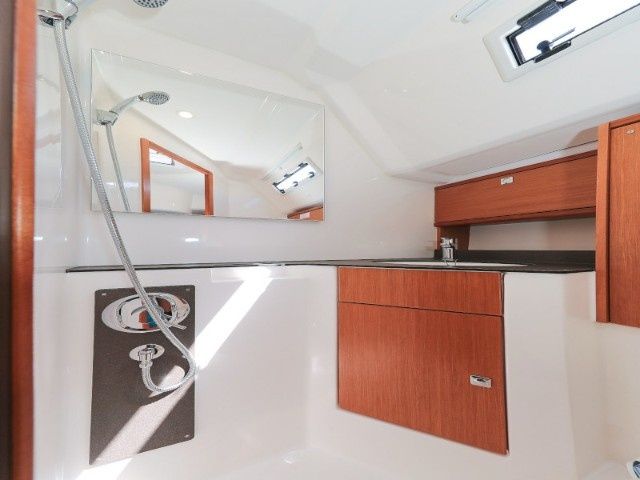 Bavaria Cruiser 46 | Jameson 2
