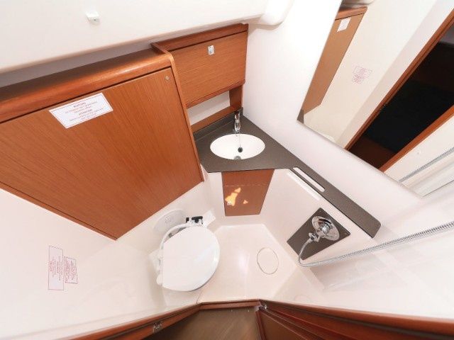 Bavaria Cruiser 46 | Jameson 2