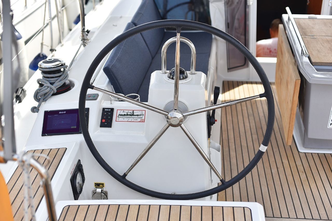 Beneteau Oceanis 41.1 | Seven