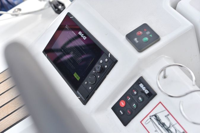 Beneteau Oceanis 41.1 | Seven