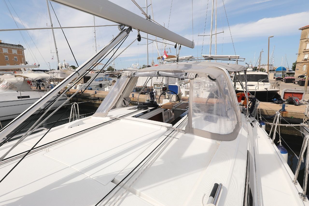 Beneteau Oceanis 41.1 | Seven