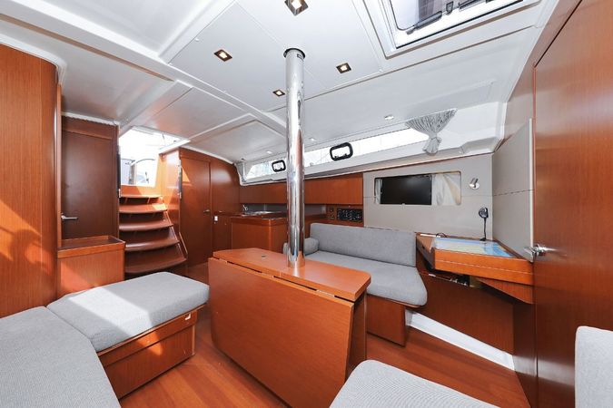 Beneteau Oceanis 41.1 | Seven