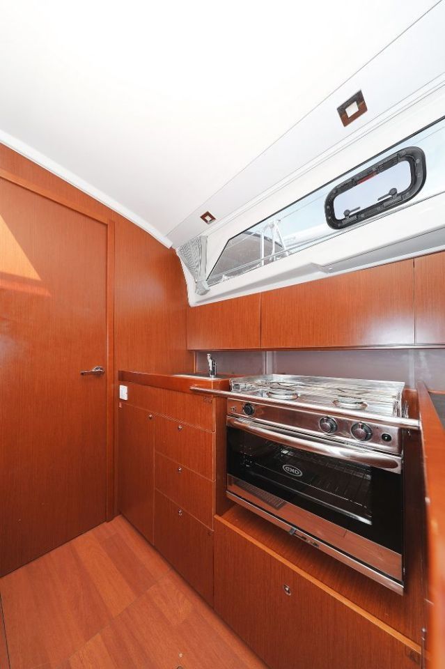 Beneteau Oceanis 41.1 | Seven
