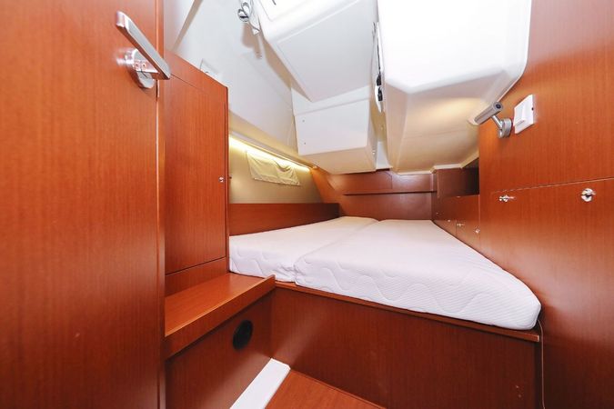 Beneteau Oceanis 41.1 | Seven